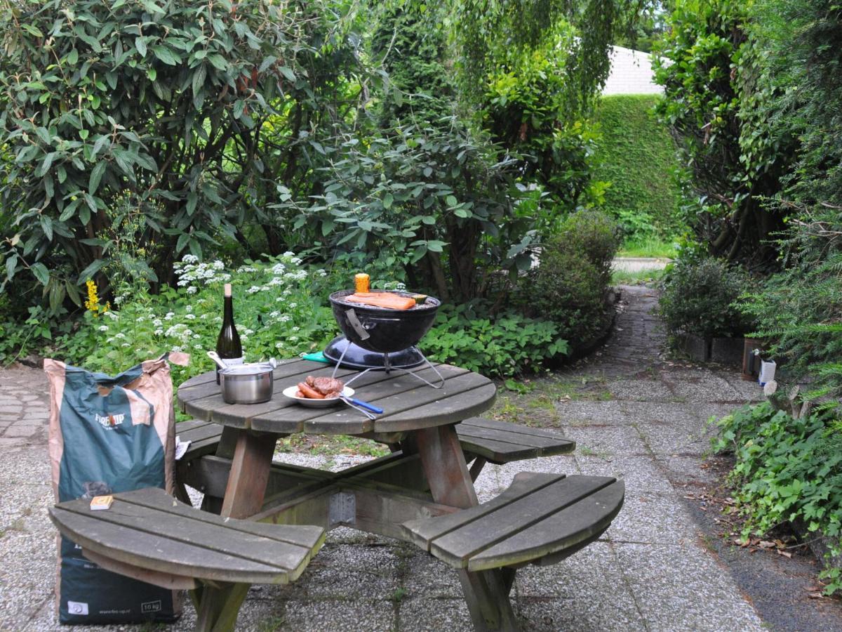 Comfortable Detached Bungalow 65 M2 캄퍼란트 외부 사진