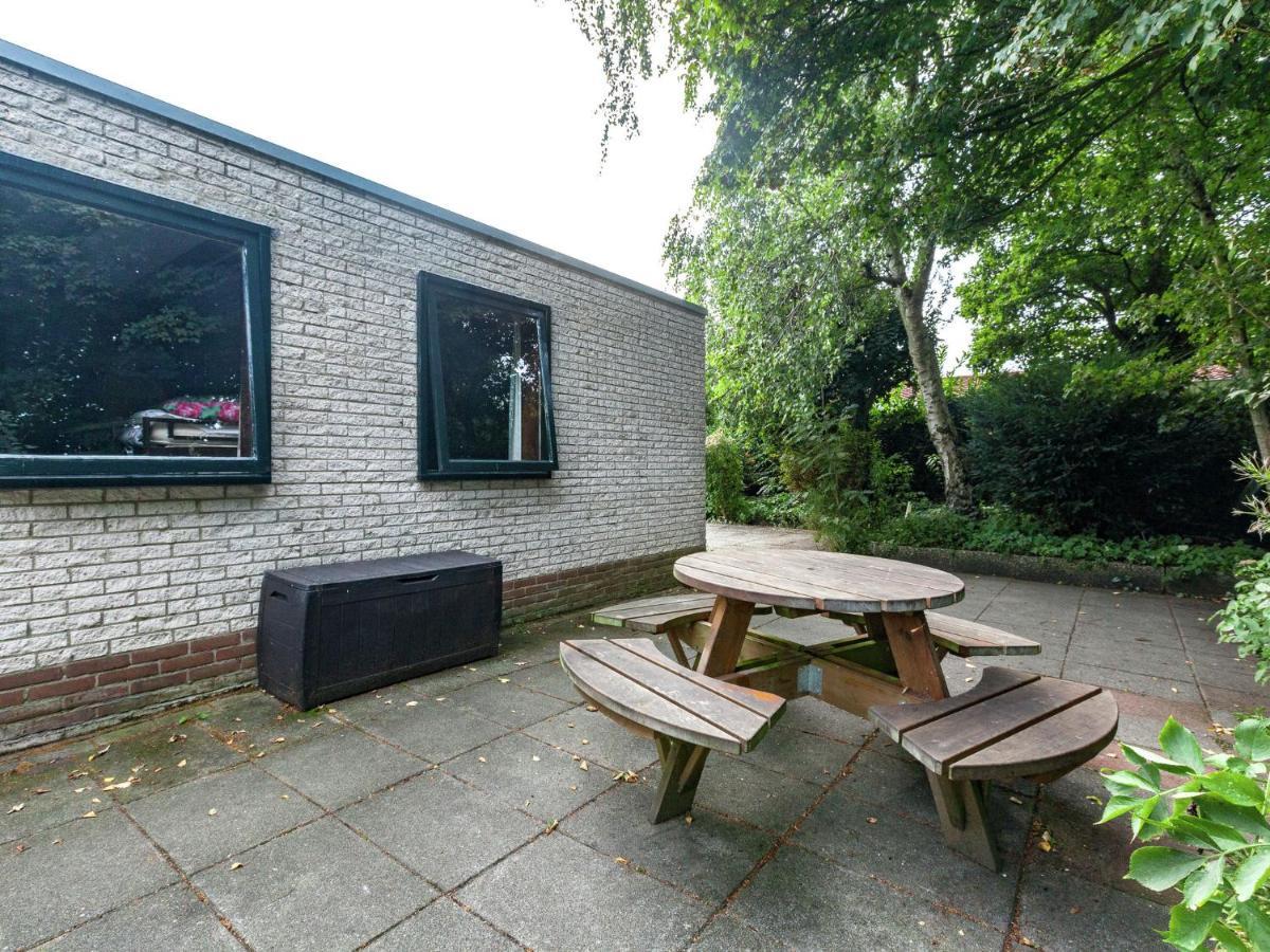 Comfortable Detached Bungalow 65 M2 캄퍼란트 외부 사진