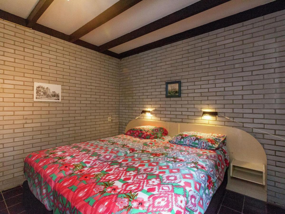 Comfortable Detached Bungalow 65 M2 캄퍼란트 외부 사진